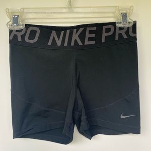 Women’s Nike Pros Stretchy Shorts